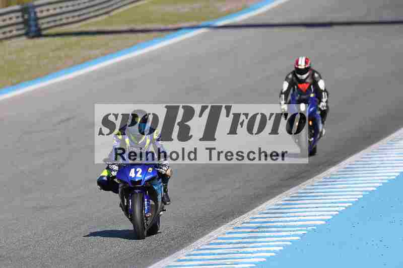 /02 28.-31.01.2025 Moto Center Thun Jerez/gruen-green/42